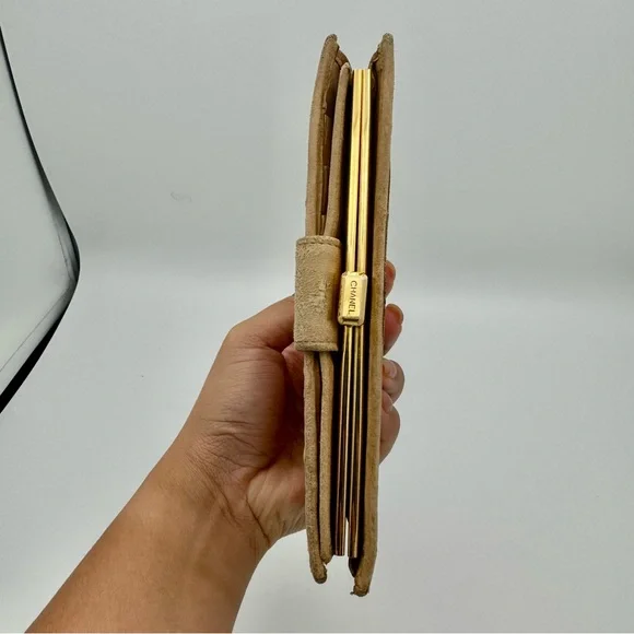 Chanel Vintage Beige Quilted Women's Wallet - Picture 3 of 9